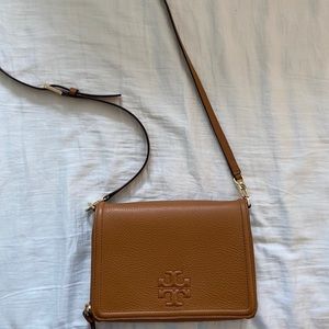 Tory Burch Thea Crossbody / Wallet bag